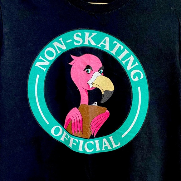 Retro Non Skating Official Pink Flamingo Roller Derby Women’s L T-Shirt MINTY - Picture 2 of 4